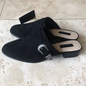 NEW! Forever 21 silver buckle mules